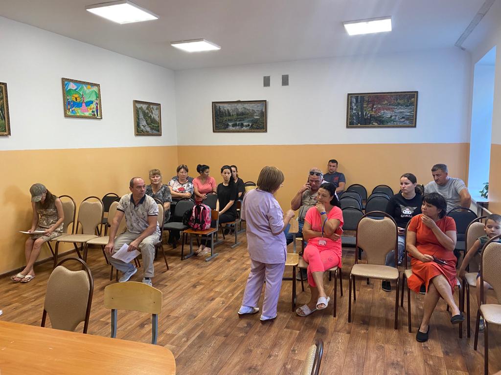 Аналар күніне арналған сынып сағаты. Мектеп медбикесі мен 1-сынып оқушыларының ата-аналары арасындағы әңгіме. Беседа школьной медсестры с родителями учащихся 1 классов