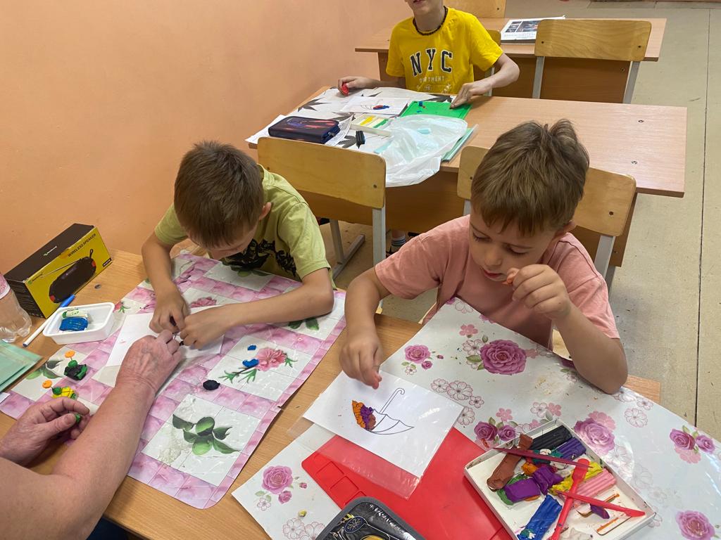 Мектеп алды даярлық жалғасуда / Подготовка к первому классу продолжается