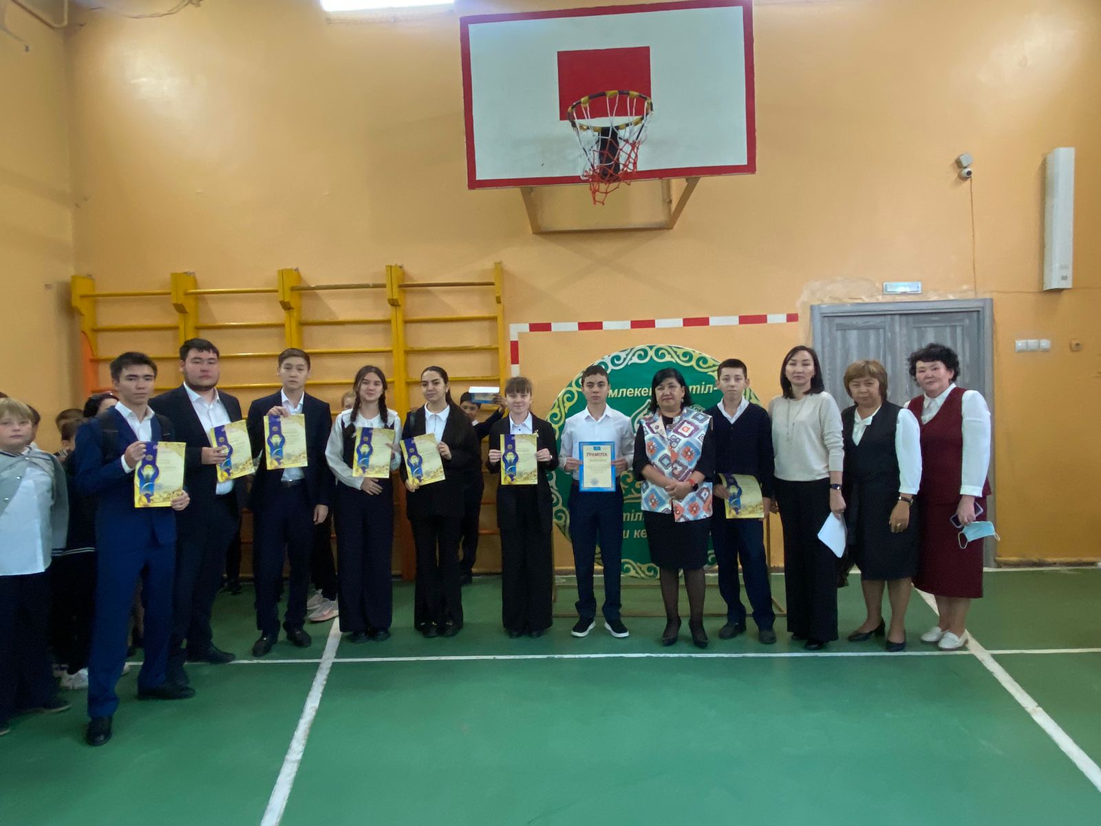 Апталық лездеме / Еженедельная линейка