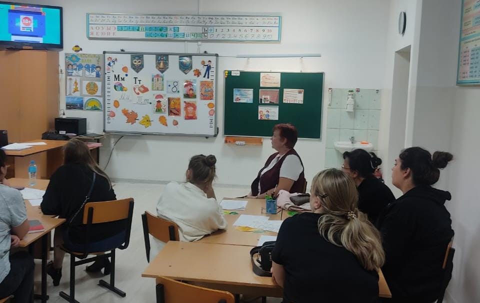 Жалпы мектептік және сыныптық ата-аналар жиналысы / Общешкольные и классные родительские собрание