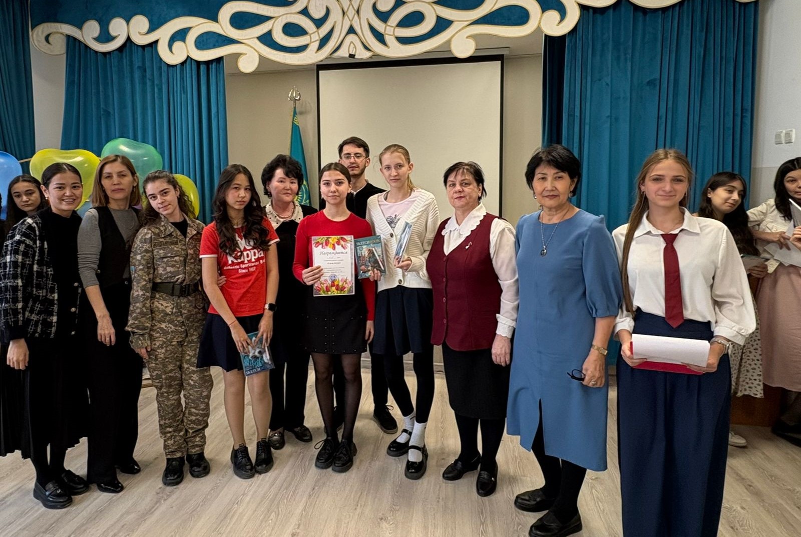 "Ал, қанекей, қыздар!" байқауы / Конкурс "А ну-ка девочки!"