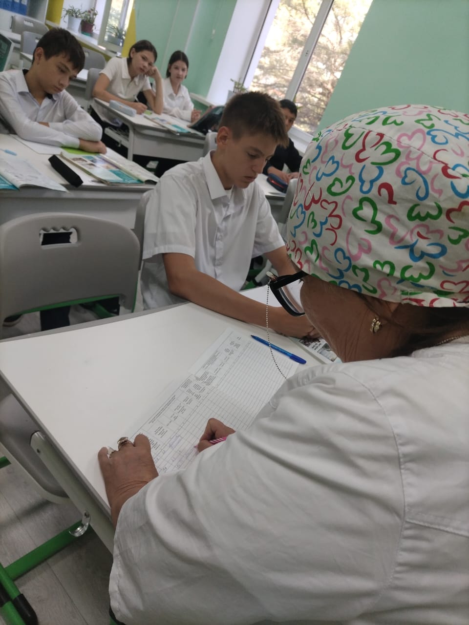 Педикулез қышыма және дерматолеикоздың алдын алу және тексеру / Профилактика и осмотр на педикулез чесотку и дерматолеикоз