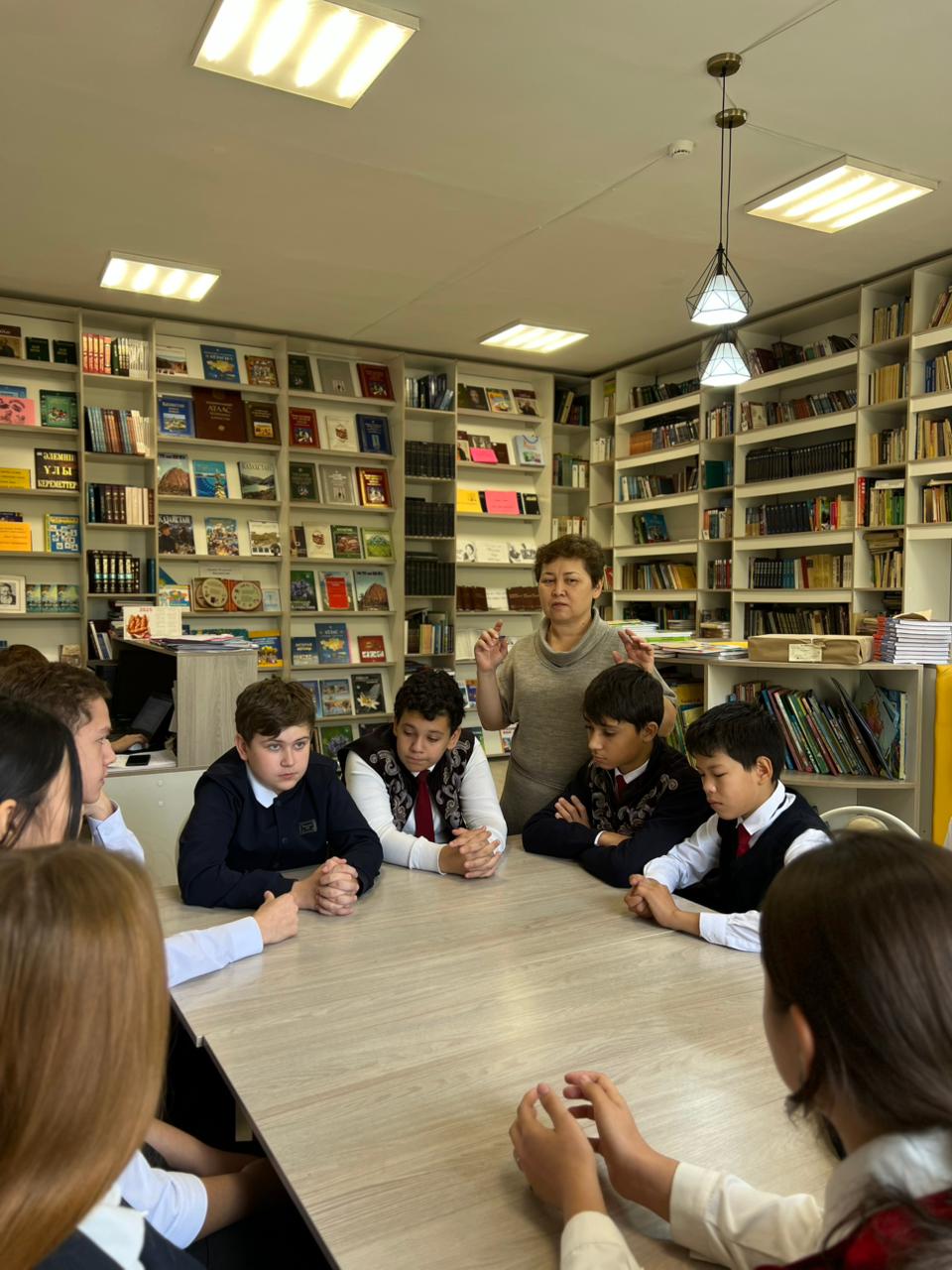 Читаем вместе!/ Бірге оқимыз!