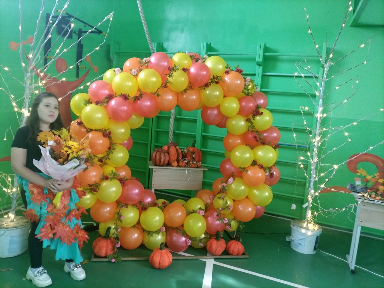 Күзгі бал / Осенний бал