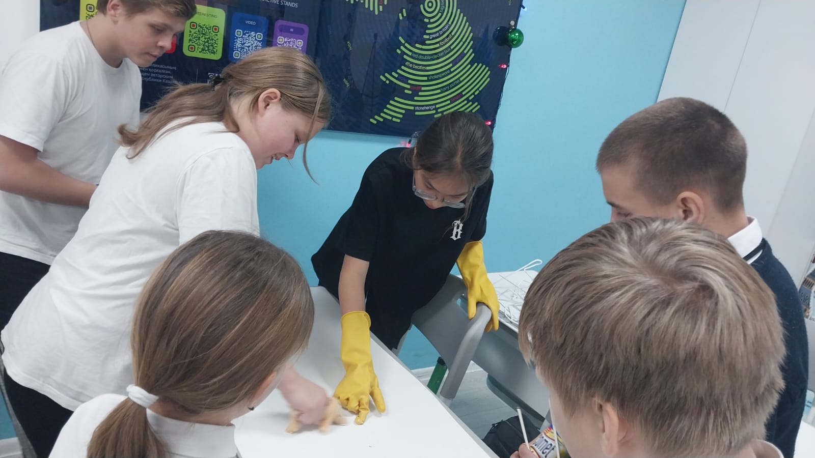 «Таза бейсенбі» / «Чистый четверг»