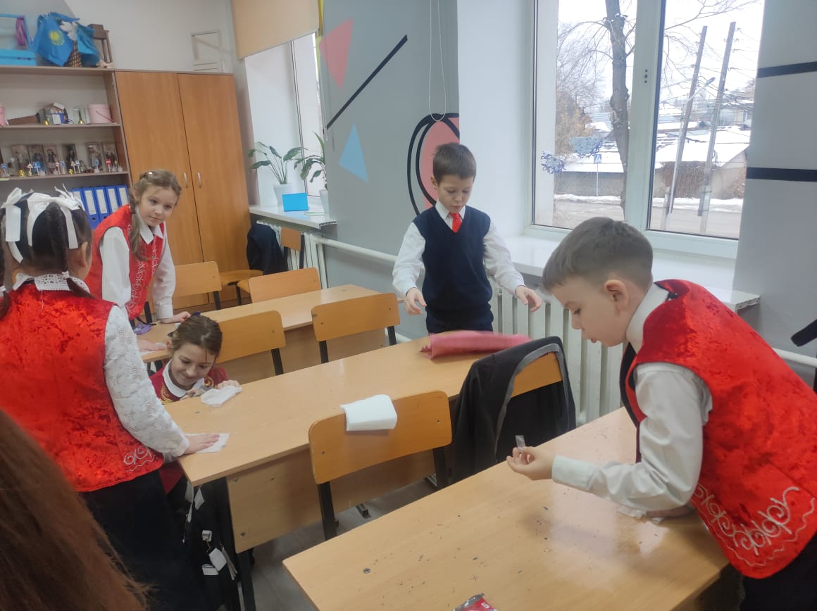 «Таза бейсенбі» / «Чистый четверг»