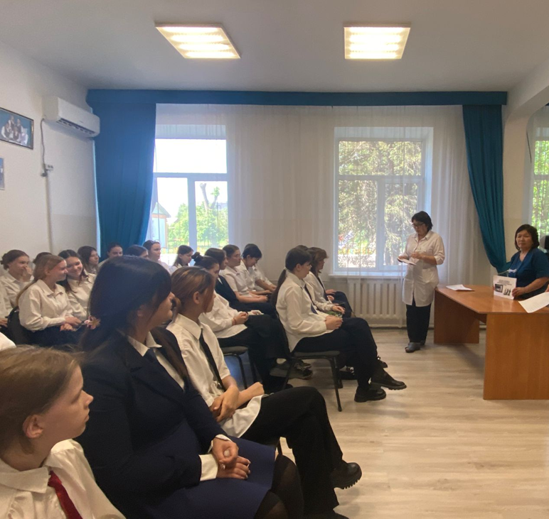 Жасөспірімдер мен қыз бала денсаулығы / Подростки и женское здоровье