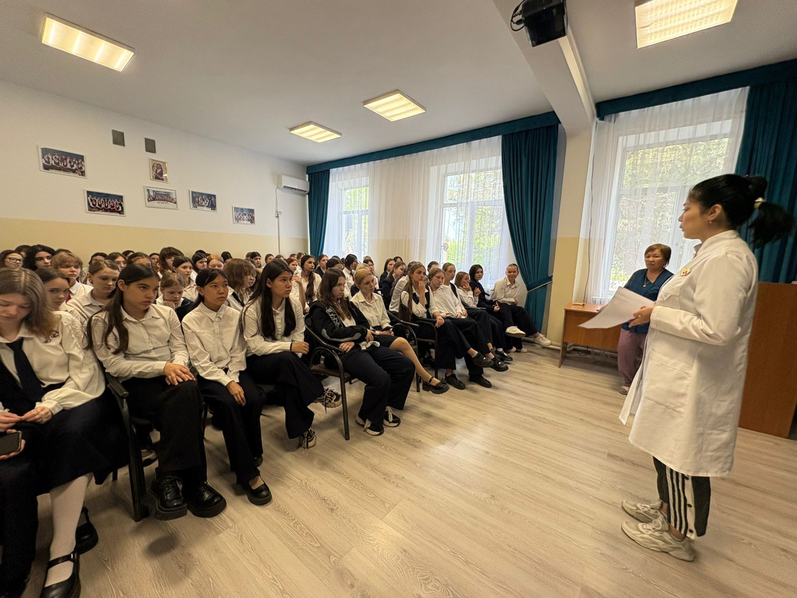 Жасөспірімдер мен қыз бала денсаулығы / Подростки и женское здоровье